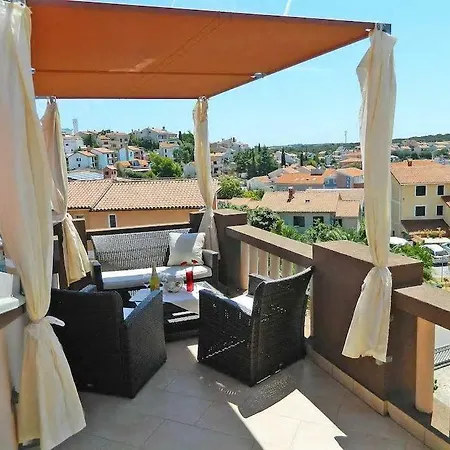 Apartment Leona Pula