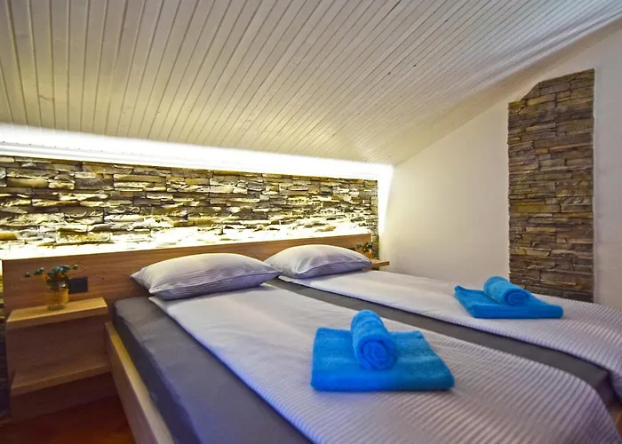Leona Apartamento