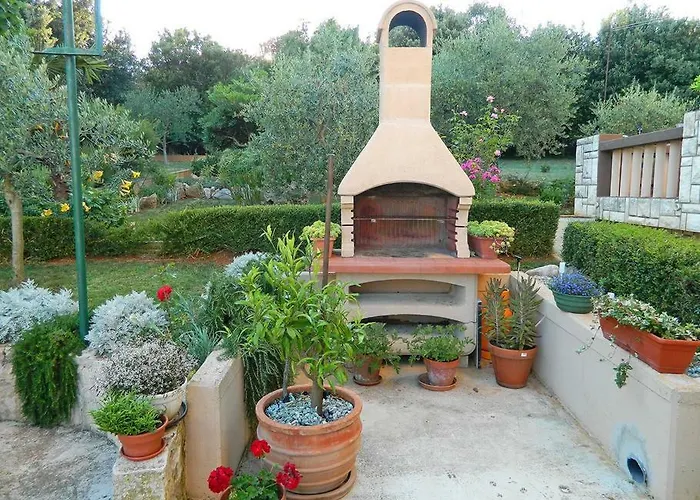 Leona Apartamento Pula